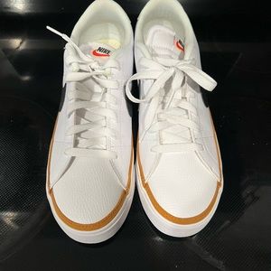 Nike Court Legacy’s